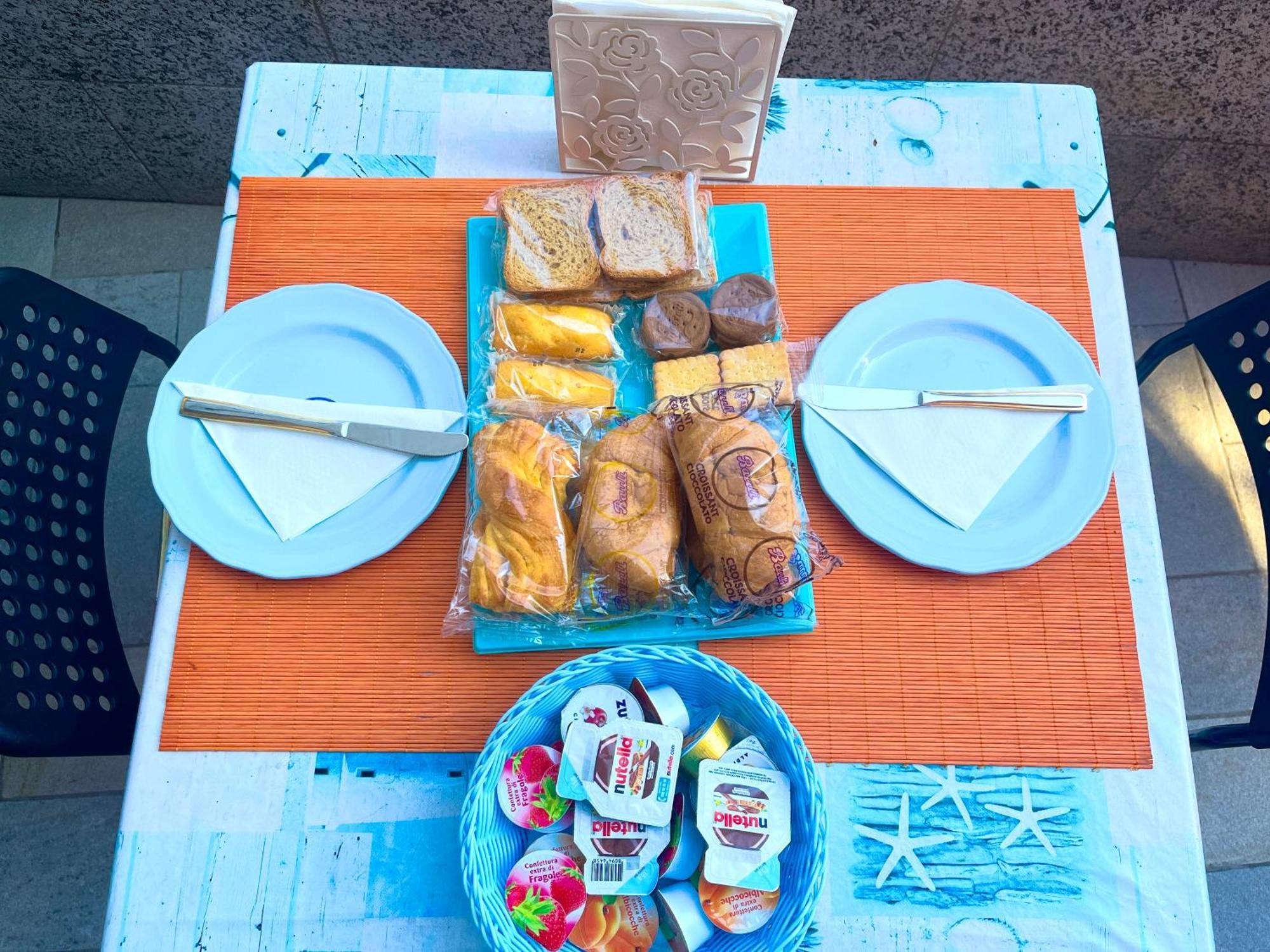 Bed and Breakfast Tra Il Borgo E Il Mare Черво Экстерьер фото